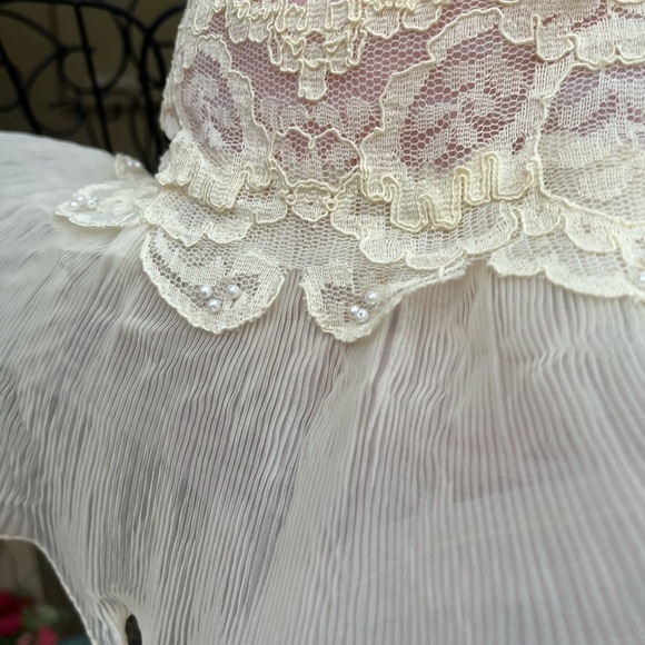 Elegant White Lace Wedding Hat with Veil cream flowers OS main image 6